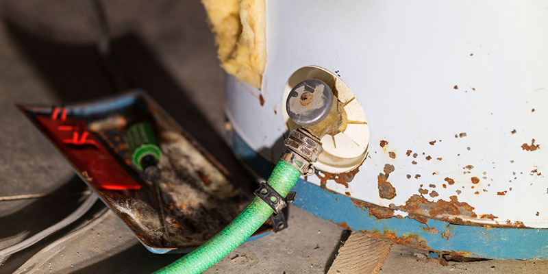 Signs You Need a Water Heater Replacement Instead of a Repair